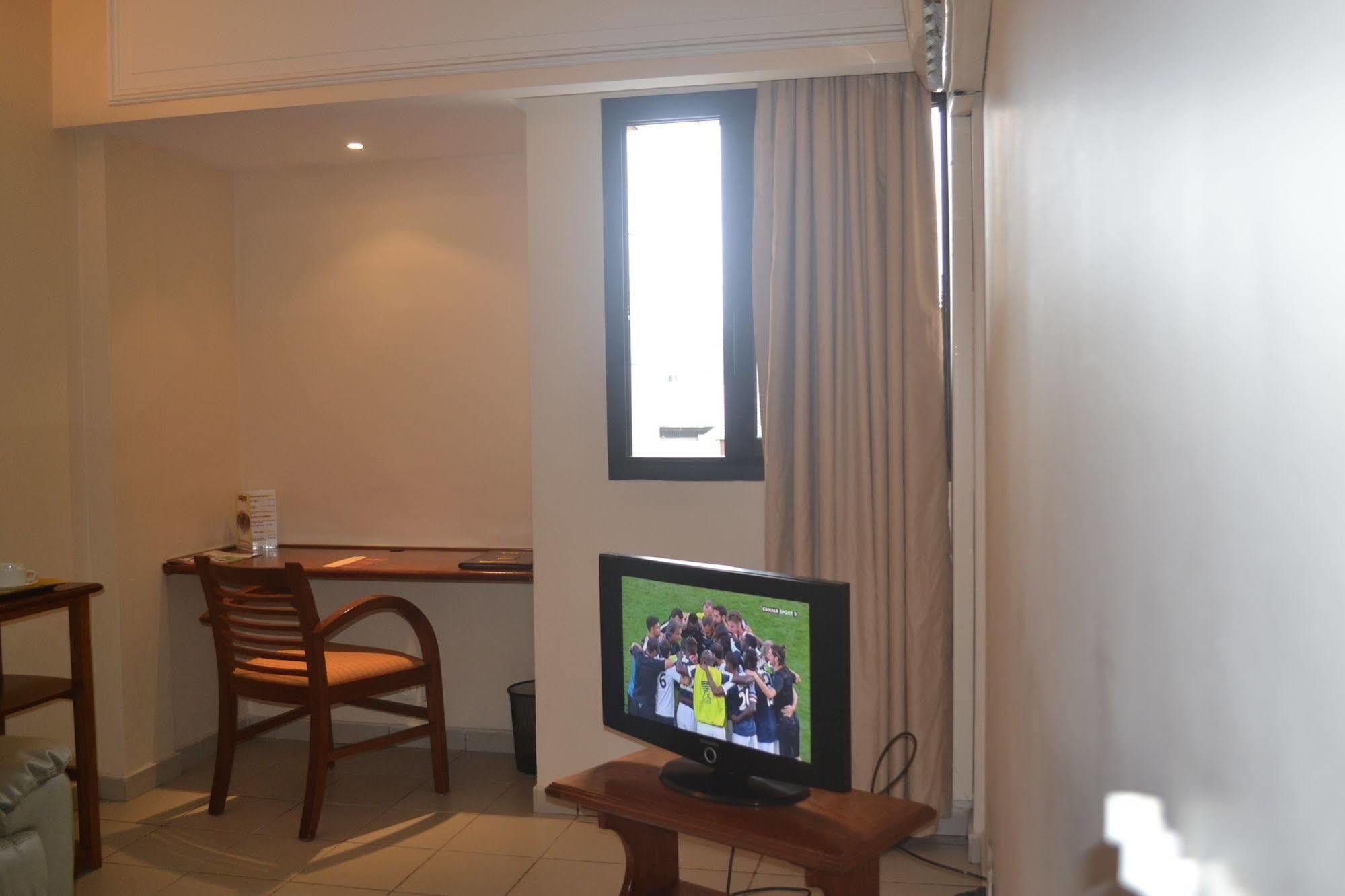 Planet Hotel 두알라 외부 사진